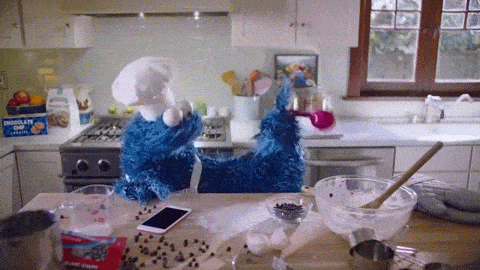 Cookie monster fazendo biscoitos